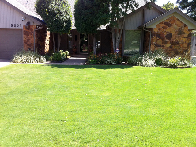 August 2011 Yard of the Month
